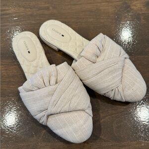 EUC Birdies Mules 10.5